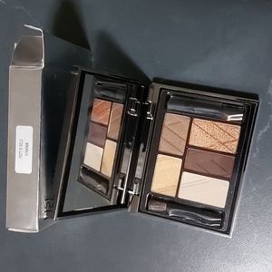 Eyeshadow palette